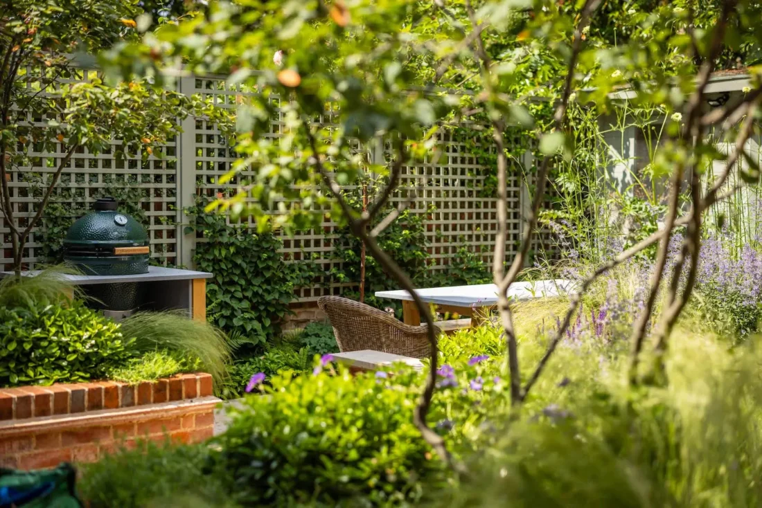 Bespoke Diagonal and Square Trellis painted in Deben for designer Georgina Newall. Photo by Mark Spencer.