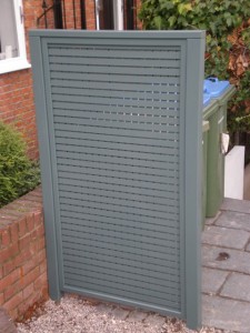 Painted HV8 trellis screen