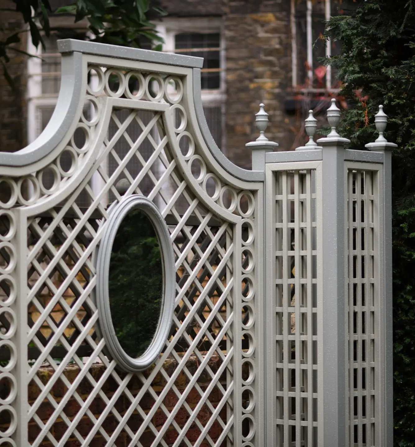 Two colour custom trellis