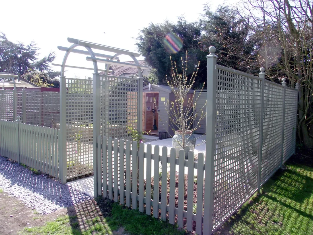 Painted Square Trellis Panels with Round Top Picket Fencing and Rose Arch